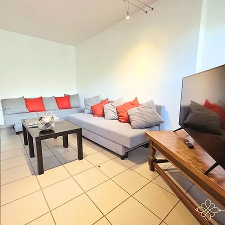 Dormez Dans L'Enceinte Du Chateau De Beost, 8 Pers Apartmán