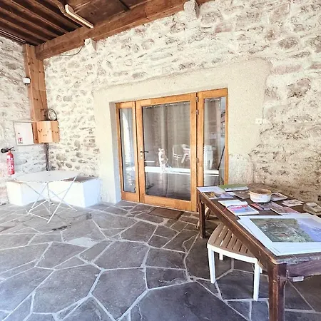 Dormez Dans L'enceinte Du Chateau De Beost, 8 Pers 아파트 Béost