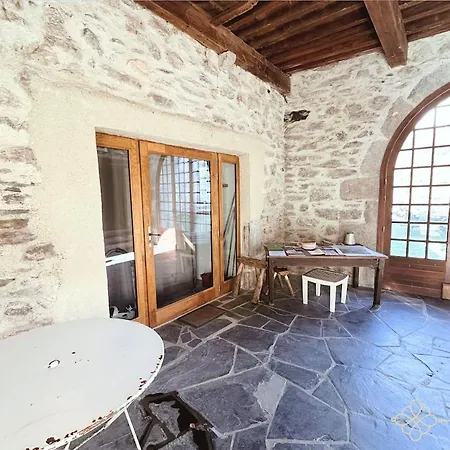 Dormez Dans L'enceinte Du Chateau De Beost, 8 Pers 아파트 Béost
